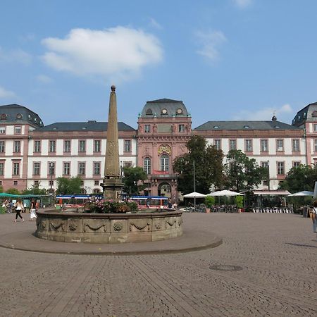 Holiday Inn Express - Darmstadt By Ihg Екстер'єр фото
