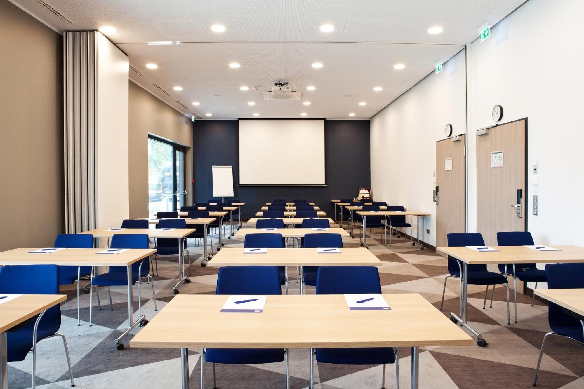 Holiday Inn Express - Darmstadt By Ihg Екстер'єр фото